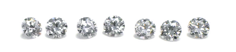 均一に輝くメレダイヤモンド